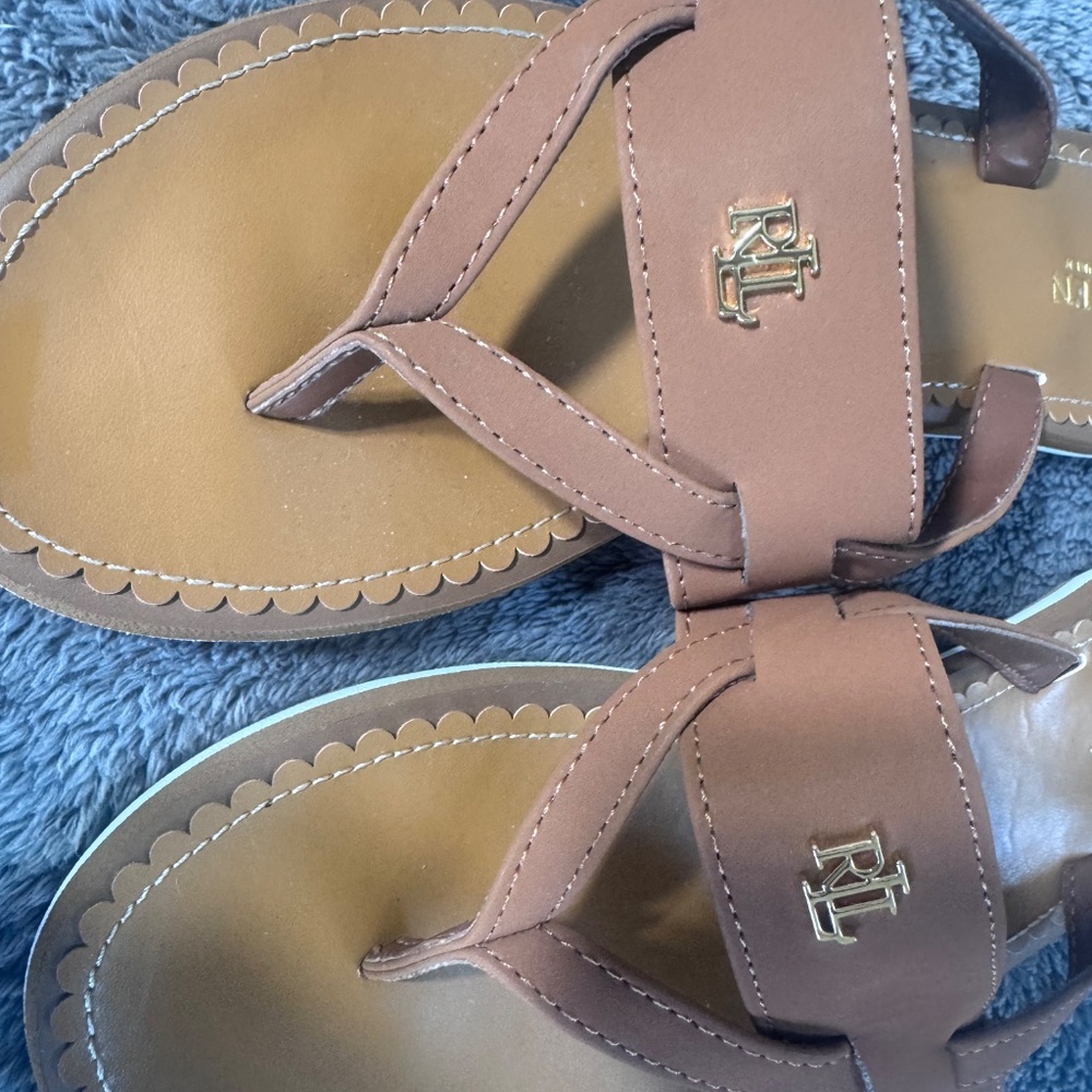 Lauren Ralph Lauren Sandals Brown Leather Thong Gold Logo Size 9 -  Classic Summ - Picture 4 of 11